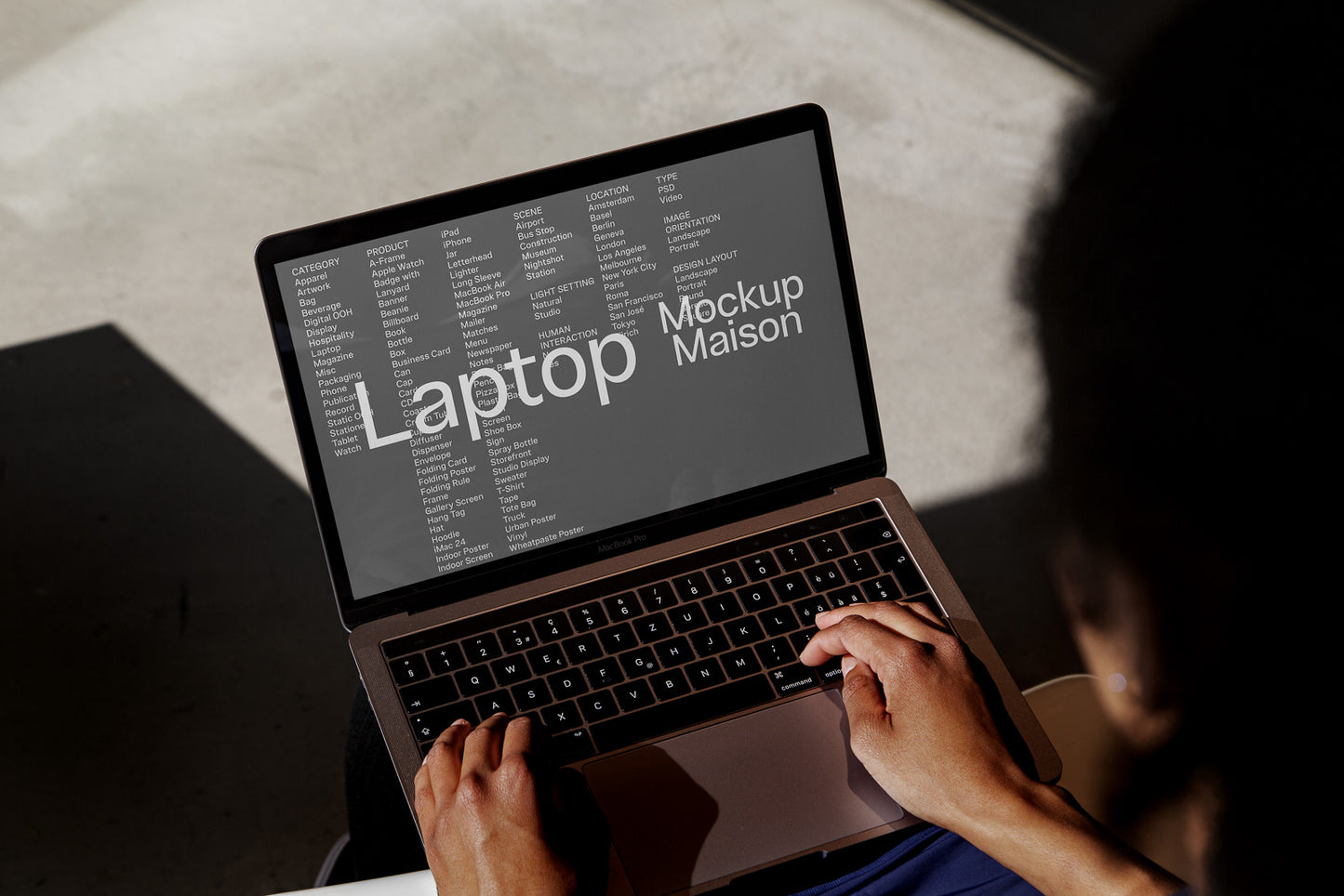 MacBook Pro 13" Mockup LT-E-03