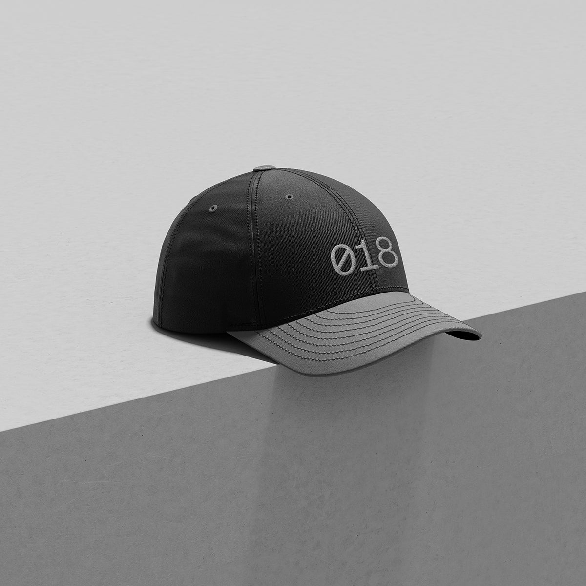 099 -  Cap Mockup ( Light mode angle )